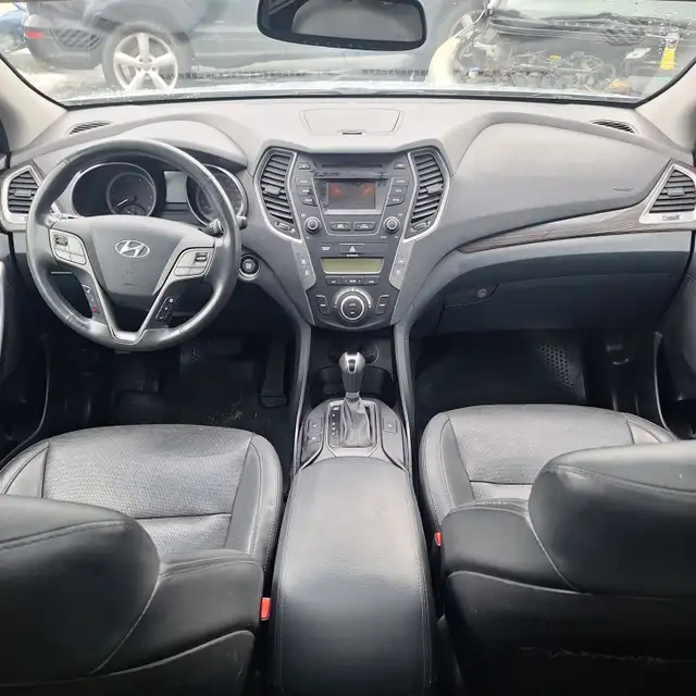 2015 Hyundai Santa Fe XL Luxury, 6 seats, AWD, 3.3l 6cyl - Photo 11