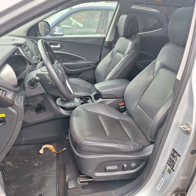 2015 Hyundai Santa Fe XL Luxury, 6 seats, AWD, 3.3l 6cyl - Photo 13