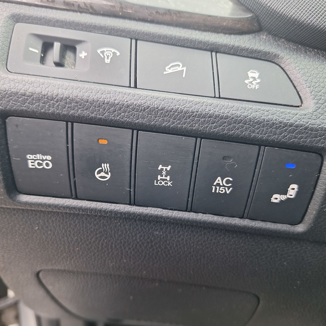 2015 Hyundai Santa Fe XL Luxury, 6 seats, AWD, 3.3l 6cyl - Photo 22