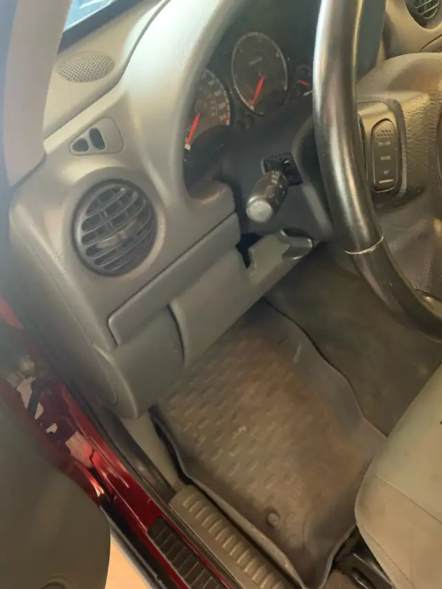 2006 jeep liberty 4x4 diesel (crd) - Photo 3