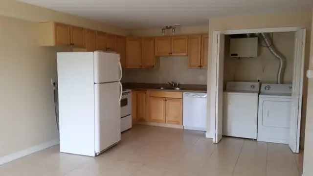 1 bed 1 bath beautiful apartment. May, Clean and quiet building - Photo 2