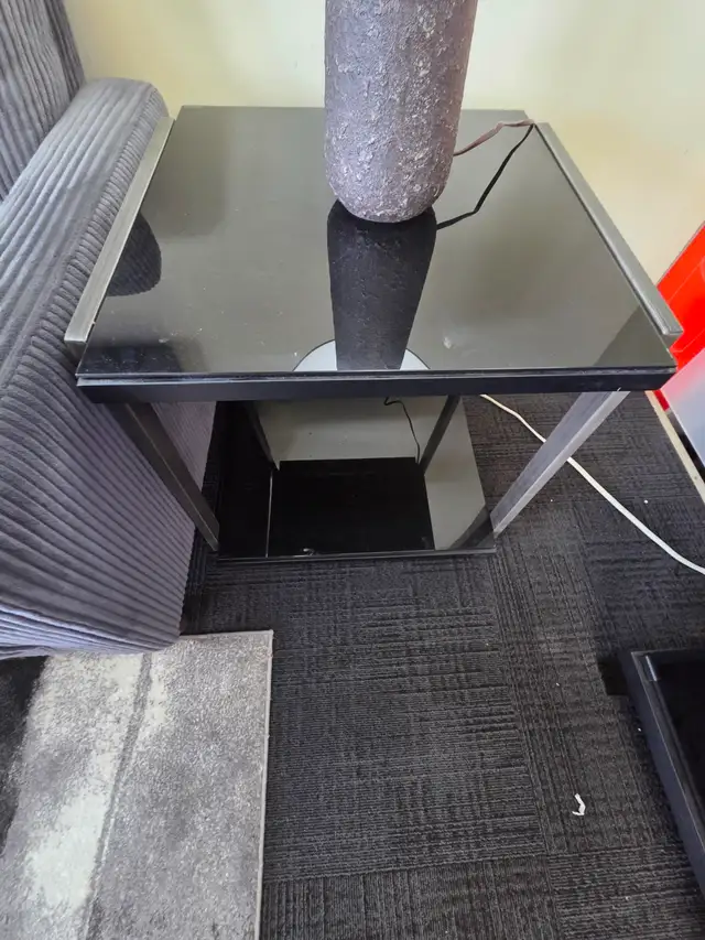 3PC coffee end tables - Photo 2