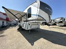 2025 Arcadia 242SLMD COUPLES UNIT, LUXURIOUS, CLEARANCE SALE