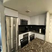 Furnished one-bdr apt, Gerard & River, TTC 505 & 506, May intake - Photo 2