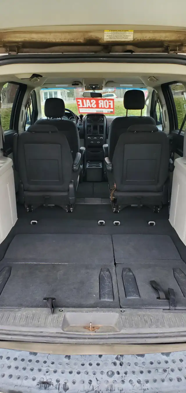 2008 Dodge Grand Caravan SXT - Photo 6