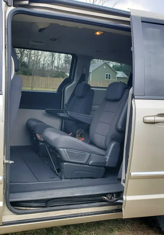 2008 Dodge Grand Caravan SXT - Photo 8