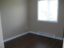 4 bedroom house - heat and light included - Photo 7