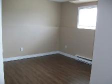 4 bedroom house - heat and light included - Photo 10