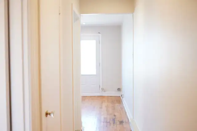 5117-16e Avenue - Photo 3