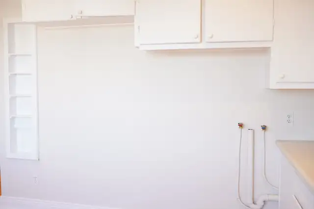 5117-16e Avenue - Photo 9