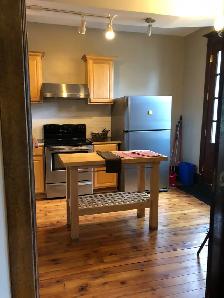 Downtown 2 Bedroom Apartment (heat/water incl) - Photo 3