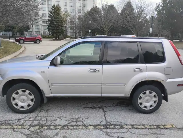 Nissan SUV - Photo 5