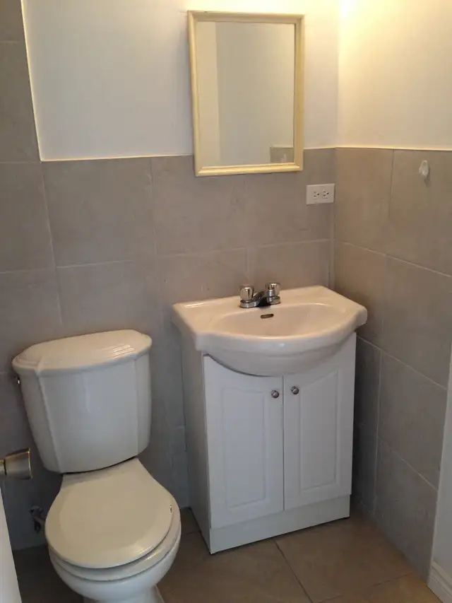 Nice renovated 2 bedroom 41/2 for rent all including near Metro - Photo 10