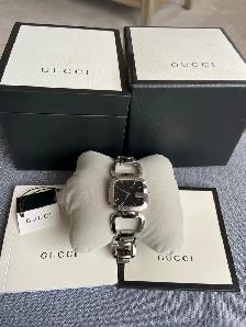 Ladies GUCCI Swiss Quartz Watch YA125407. $300 - Photo 3