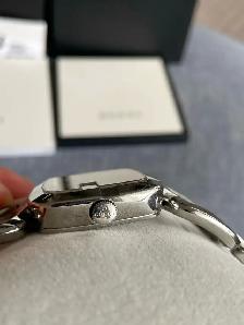 Ladies GUCCI Swiss Quartz Watch YA125407. $300 - Photo 8