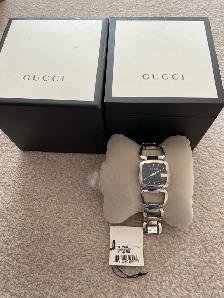 Ladies GUCCI Swiss Quartz Watch YA125407. $300 - Photo 10