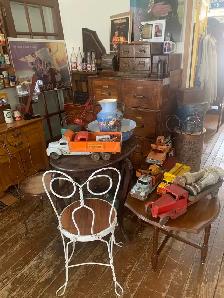 collectibles in Fairview - Photo 4