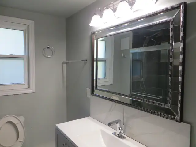 77 Elm Street - Sublet from May 1  - August 28 - $700/m   utils - Photo 14