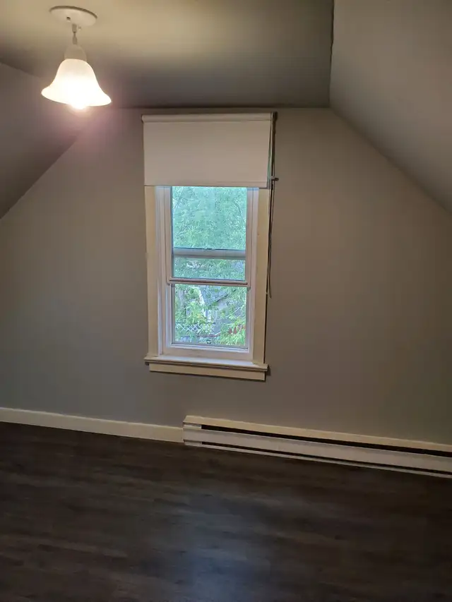 77 Elm Street - Sublet from May 1  - August 28 - $700/m   utils - Photo 21