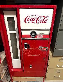 1964 Cavalier Coke Machine in excellent condition.