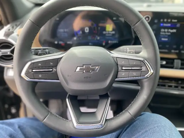 2026 Chevrolet Equinox AWD ACTIV Leather|Heated Seats|Heated Ste - Photo 4