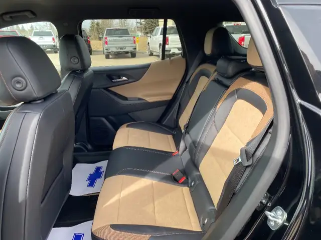 2026 Chevrolet Equinox AWD ACTIV Leather|Heated Seats|Heated Ste - Photo 10