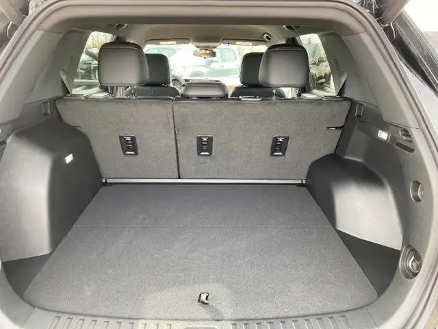 2026 Chevrolet Equinox AWD ACTIV Leather|Heated Seats|Heated Ste - Photo 12