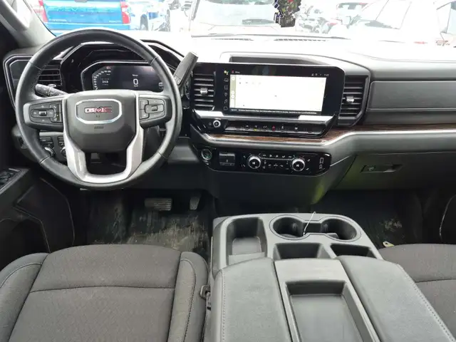 2024 GMC Sierra 1500 Elevation 31KM/WIDESCREEN/TECH/PWR HEATE... - Photo 2