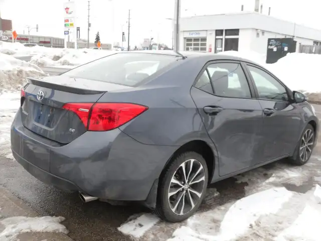2017 Toyota Corolla 4DR SDN CVT SE - Photo 4