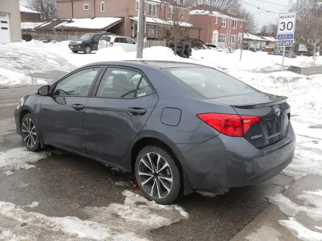 2017 Toyota Corolla 4DR SDN CVT SE - Photo 5