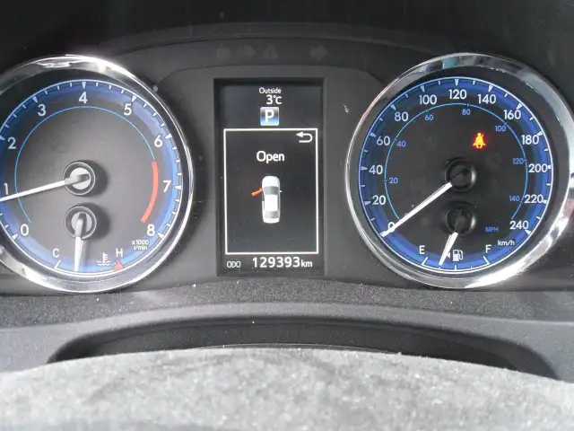 2017 Toyota Corolla 4DR SDN CVT SE - Photo 11