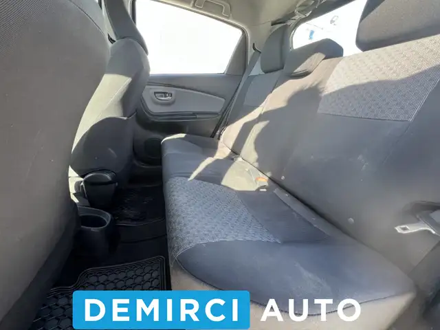 2016 Toyota Yaris LETRES PROPREFinancement 1ère, 2e et 3e ch - Photo 17