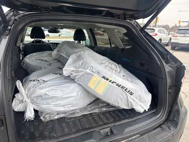 2024 Subaru Outback Onyx Onyx, All Weather Seats, Two Sets of... - Photo 7