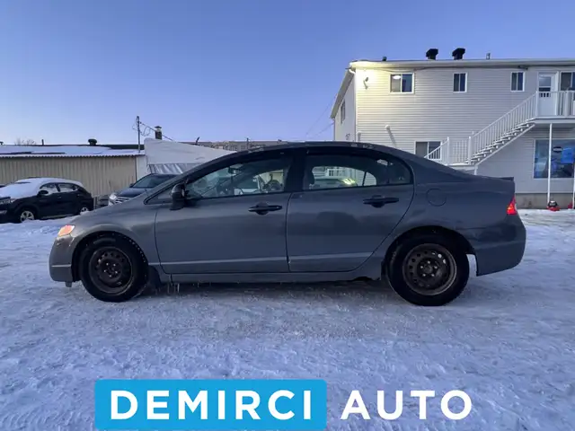 2009 Honda Berline Civic DX JAMAIS ACCIDENTÉE - Photo 5