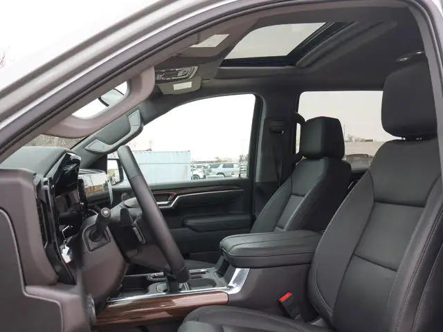 2025 Chevrolet Silverado 1500 LT Trail Boss- Heated Seats - Photo 21