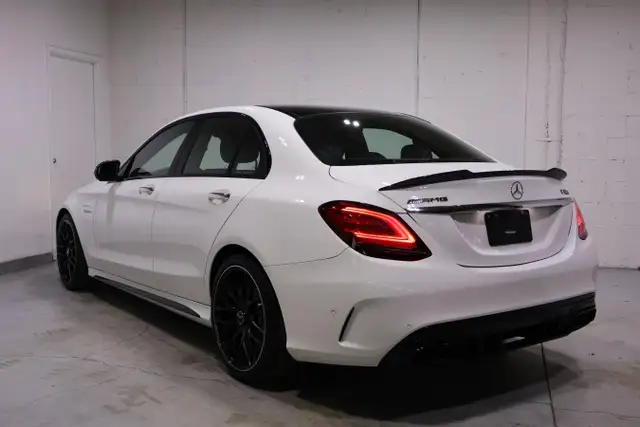 2019 Mercedes-Benz AMG C 63 S | PREMIUM PKG | DEALER SERVICED - Photo 4
