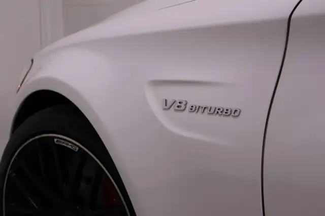 2019 Mercedes-Benz AMG C 63 S | PREMIUM PKG | DEALER SERVICED - Photo 13