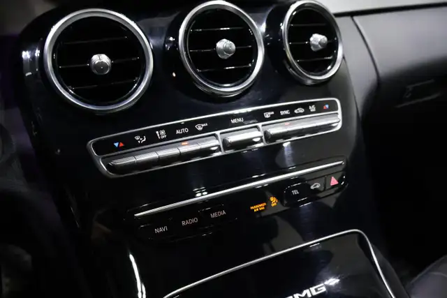 2019 Mercedes-Benz AMG C 63 S | PREMIUM PKG | DEALER SERVICED - Photo 19