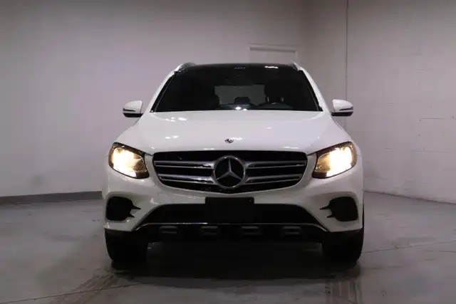 2017 Mercedes-Benz GLC 300 | PREMIUM PKG | SPORT PKG - Photo 9