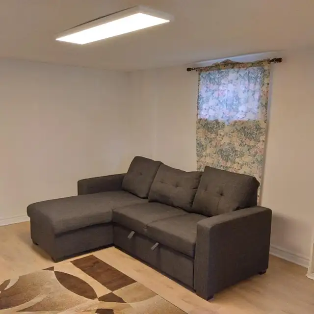 Bachelor basement apartment for rent in North York. - Photo 5