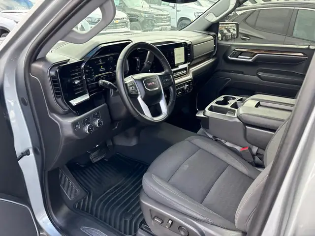 2023 GMC Sierra 1500 SLE inch wheels|Running Boards - Photo 10