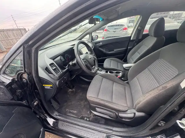 2017 Kia Forte LX, NO ACCIDENTS, FUEL SAVER, CERTIFIED - Photo 7