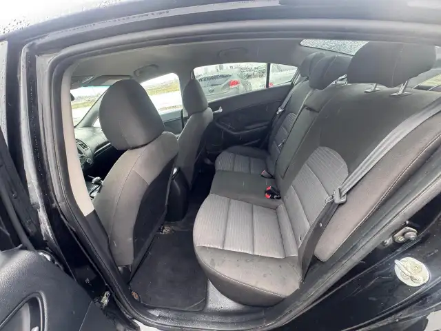 2017 Kia Forte LX, NO ACCIDENTS, FUEL SAVER, CERTIFIED - Photo 8