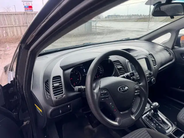 2017 Kia Forte LX, NO ACCIDENTS, FUEL SAVER, CERTIFIED - Photo 10