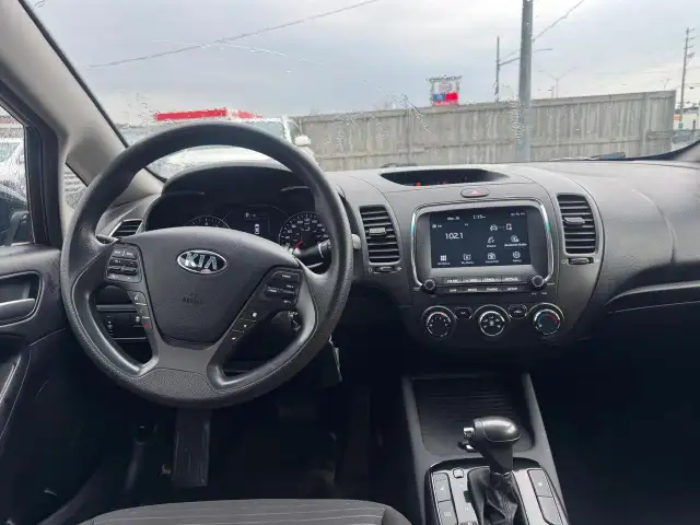 2017 Kia Forte LX, NO ACCIDENTS, FUEL SAVER, CERTIFIED - Photo 11