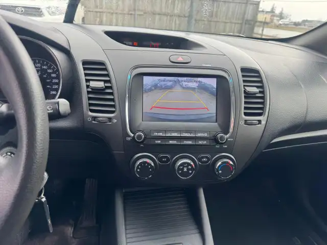 2017 Kia Forte LX, NO ACCIDENTS, FUEL SAVER, CERTIFIED - Photo 13