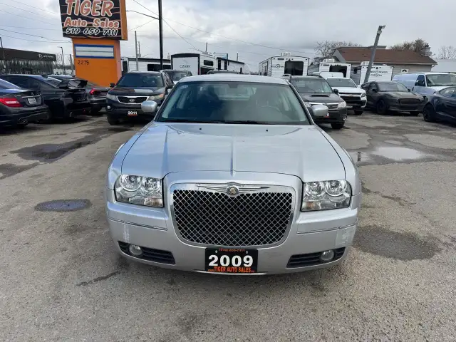 2009 Chrysler 300 Touring, NO ACCIDENTS, ONLY 101KMS, CERTIFIED - Photo 7