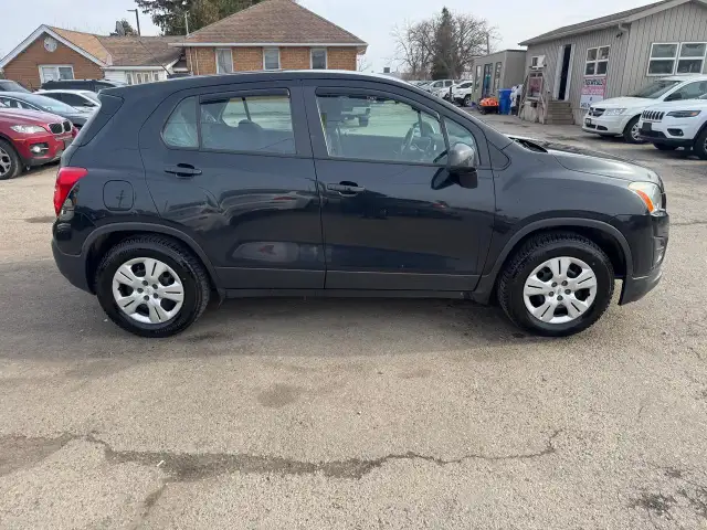 2015 Chevrolet Trax LS, AUTO, 4 CYL, 2 SETS WHEELS, ONLY 153KMS, - Photo 6