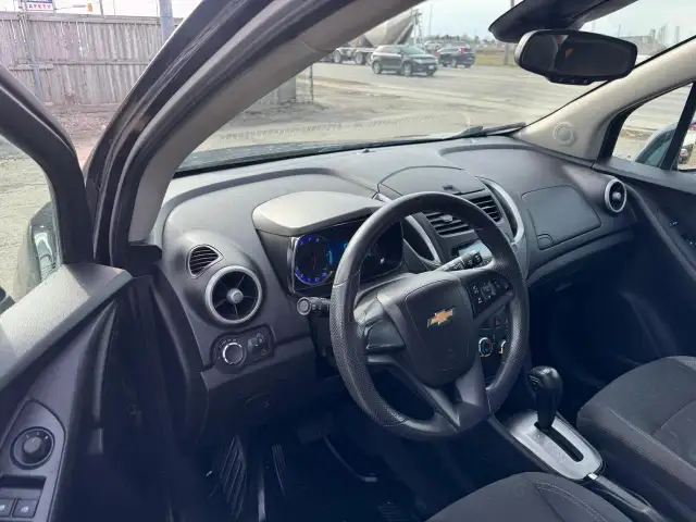 2015 Chevrolet Trax LS, AUTO, 4 CYL, 2 SETS WHEELS, ONLY 153KMS, - Photo 11