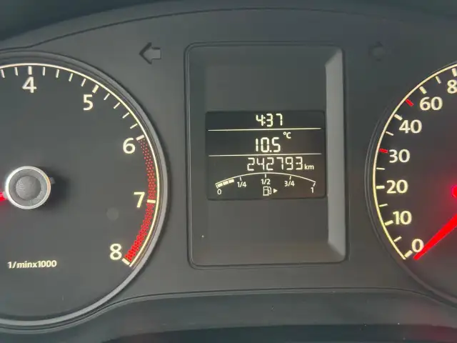 2011 Volkswagen Jetta Comfortline, MANUAL, WELL MAINTAINED, CERT - Photo 14